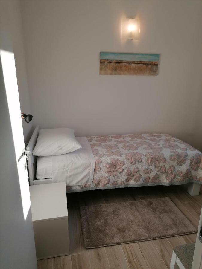 Apartment Nada 2 Малинска Экстерьер фото