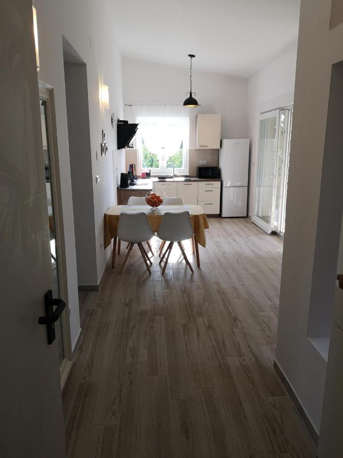 Apartment Nada 2 Малинска Экстерьер фото