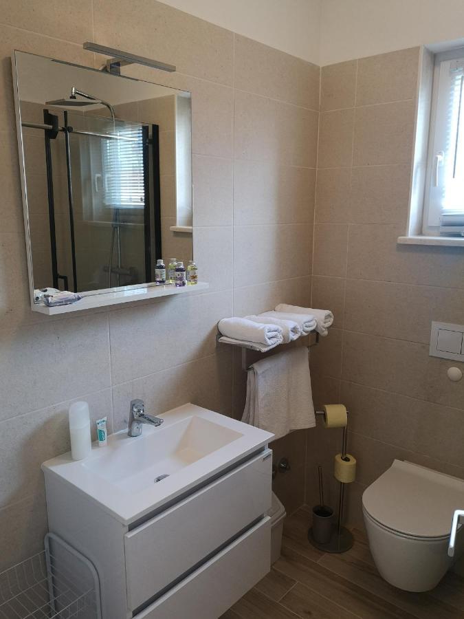 Apartment Nada 2 Малинска Экстерьер фото